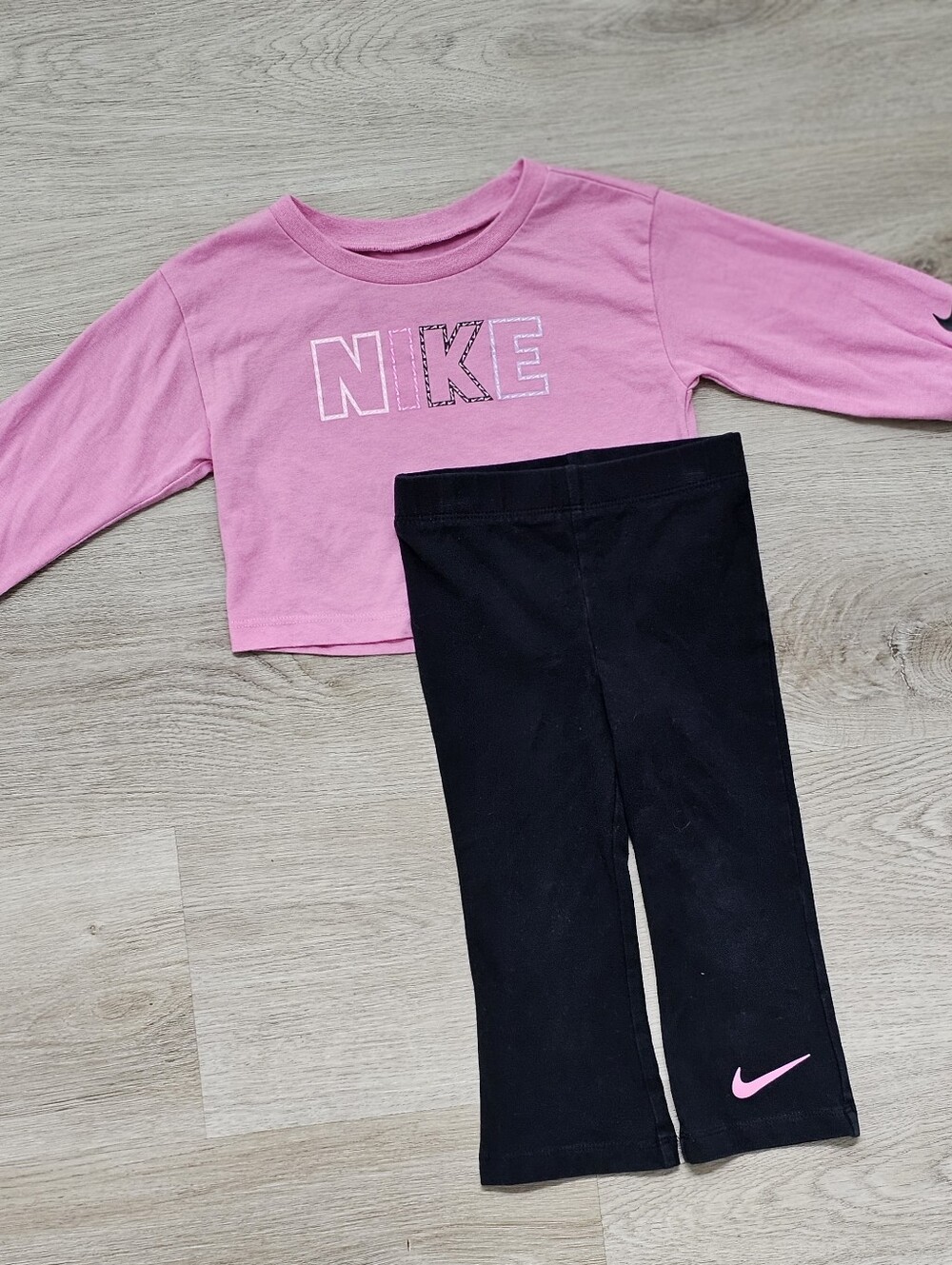 Nike Toddler Girls 18M Pink Long Sleeve Shirt Black Leggings 2 Pc Outfit Set